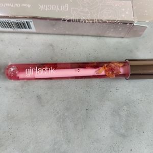 Girlatik lip gloss
